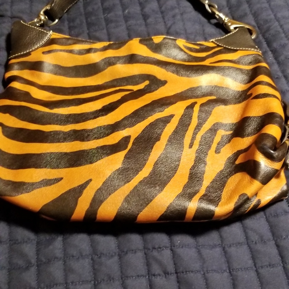 Dooney bourke handbag & wallet